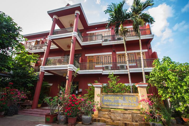 Hotel 48 of 54