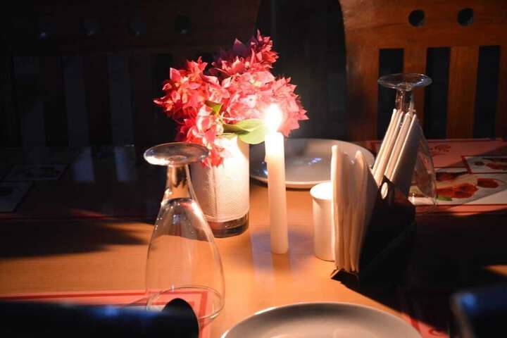 Dining 18 of 20