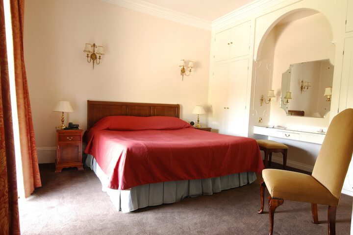 Room 3 of 51
