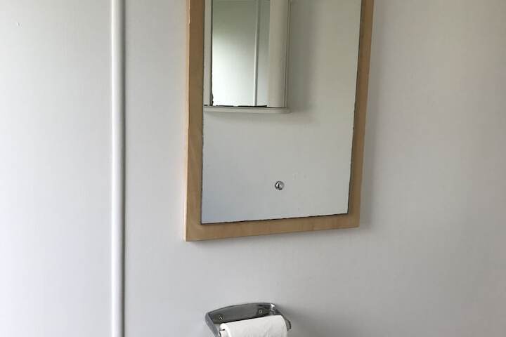 Room 80 of 101