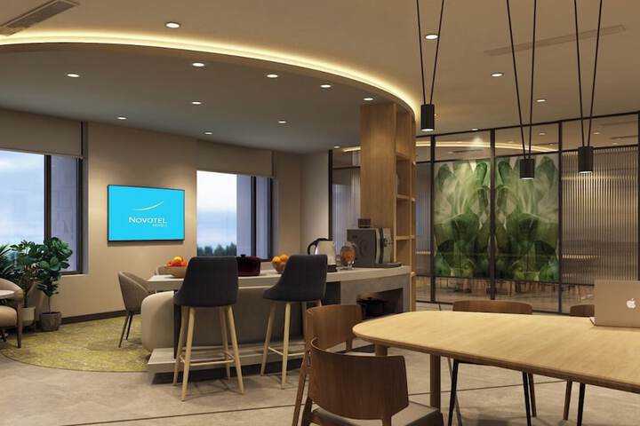 Business Center 35 of 45