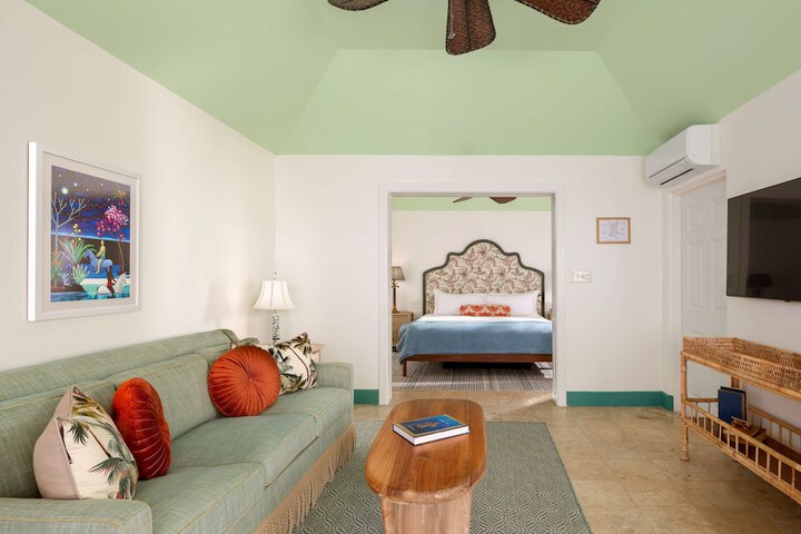 Room 39 of 227