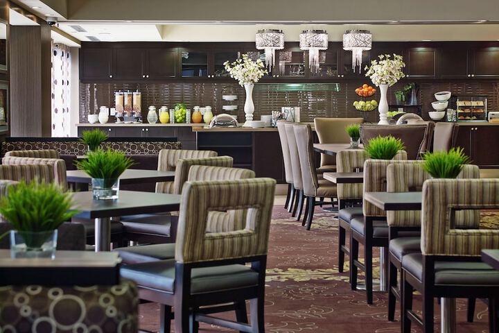 Dining Photos
