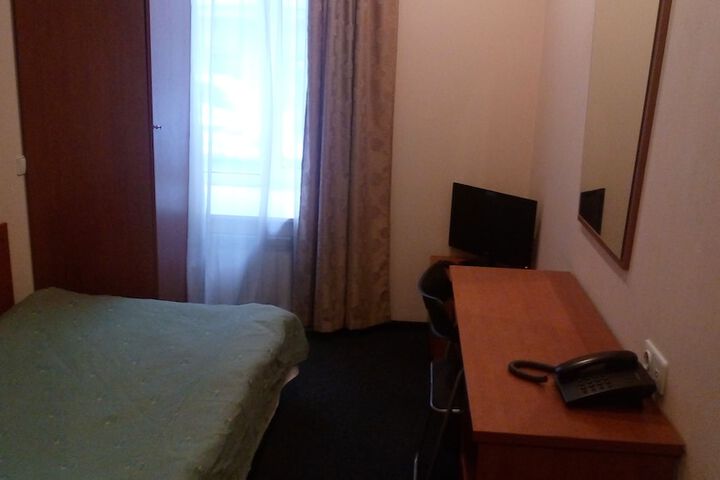 Room 5 of 64