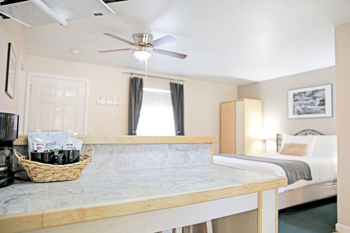 Private kitchenette