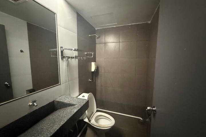 Room 44 of 61