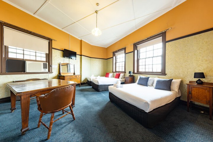 Room 2 of 26