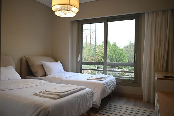 Room 2 of 15