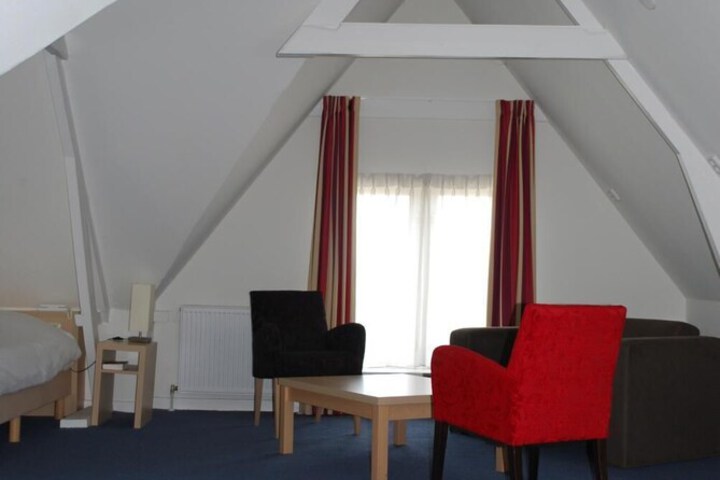 Room 15 of 29