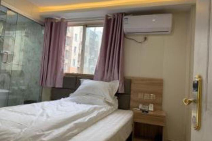 Room 3 of 5