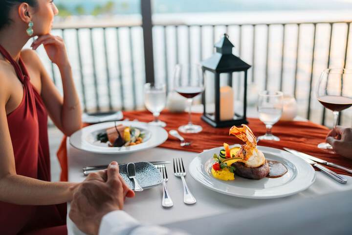 Dining 46 of 75