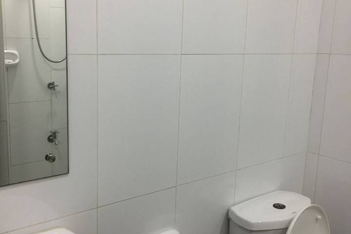 Room 17 of 29