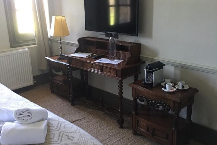Room 18 of 40