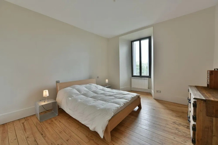 Room 3 of 22