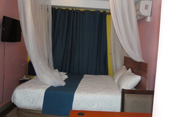 Room 21 of 60