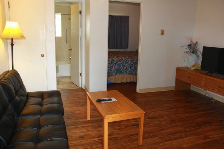 Room 4 of 46