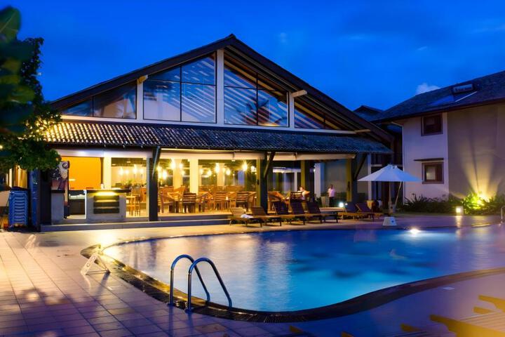 Kamili Beach Villa