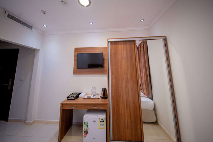 Room 15 of 31