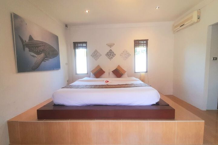 Room 5 of 62