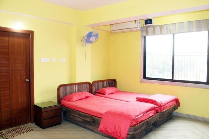 Room 6 of 49