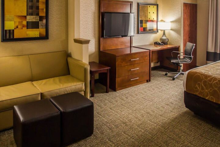 Suite 2 Queen Beds (4 of 51)