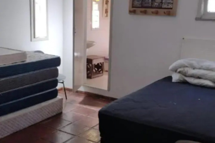 Room 4 of 19