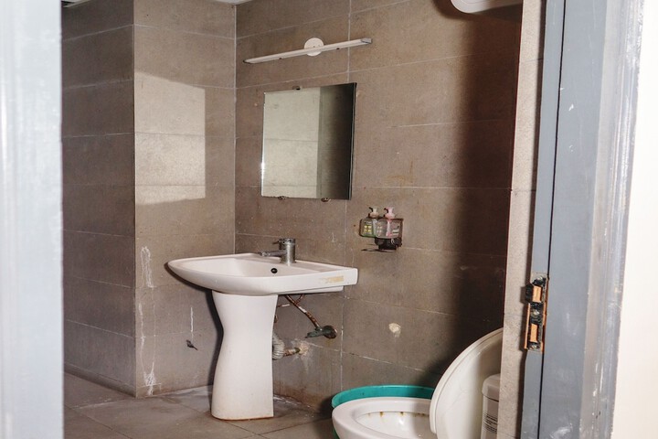 Room 17 of 31