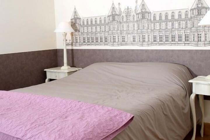 Room 10 of 46