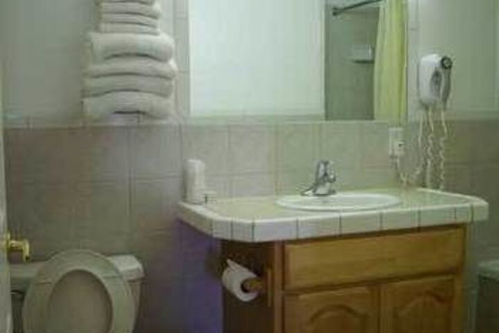 Room 2 of 7