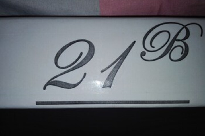 Room 11 of 32
