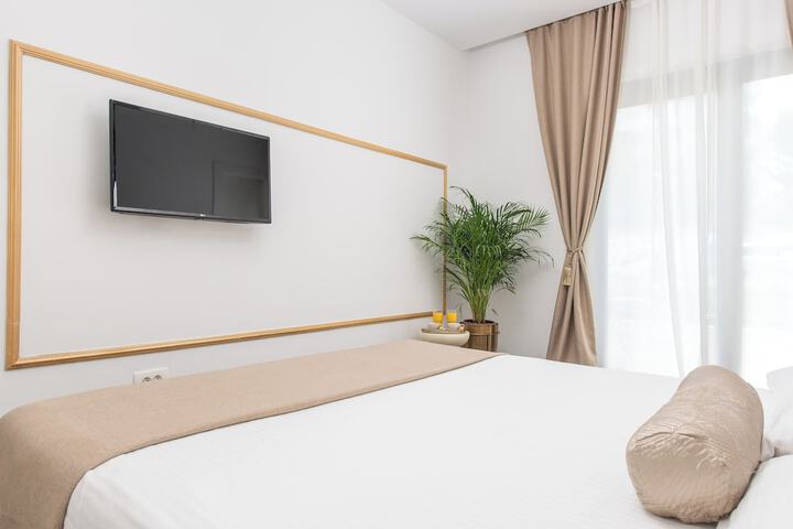 Room 21 of 56