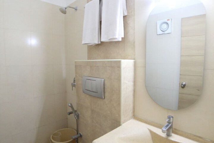 Room 15 of 29