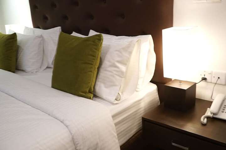 Room 6 of 29