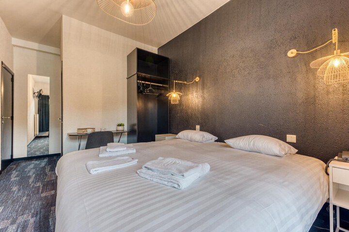 Room 14 of 39