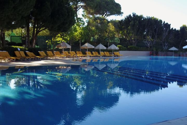 Pool 45 of 95