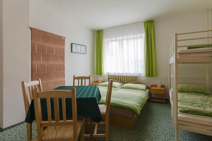 Room 14 of 29