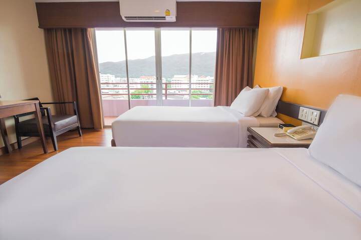 Room 9 of 65