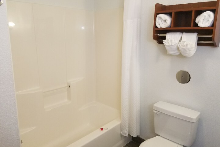 Room 45 of 90