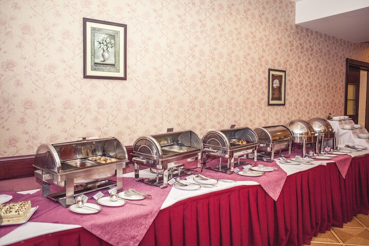 Dining 46 of 60