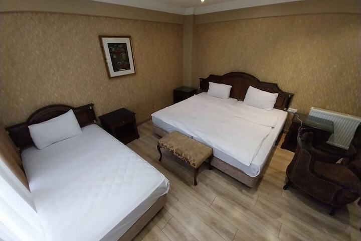 Room 5 of 26