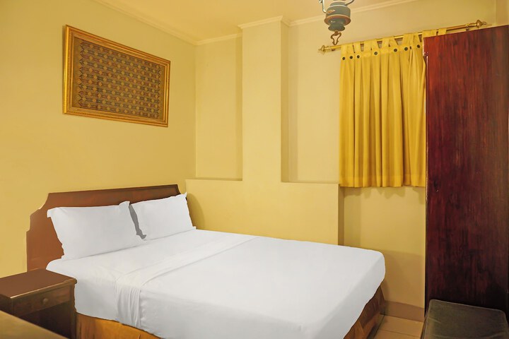 Room 19 of 34