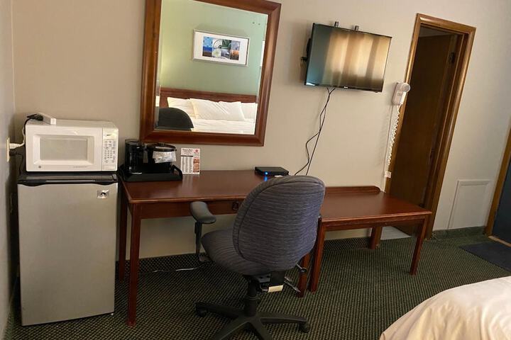 Room 28 of 50
