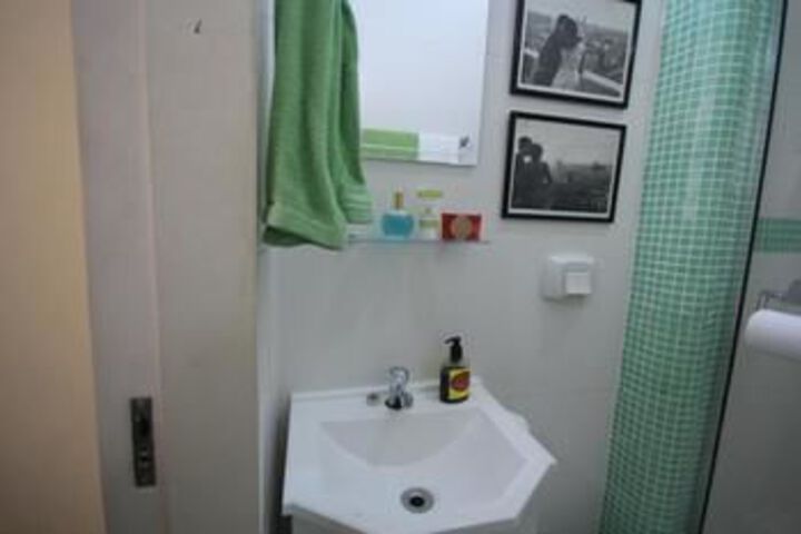 Room 4 of 24