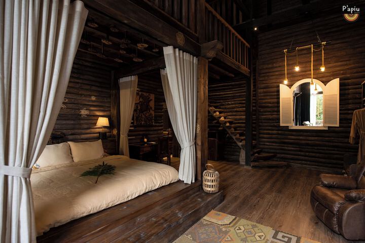 Room 10 of 51
