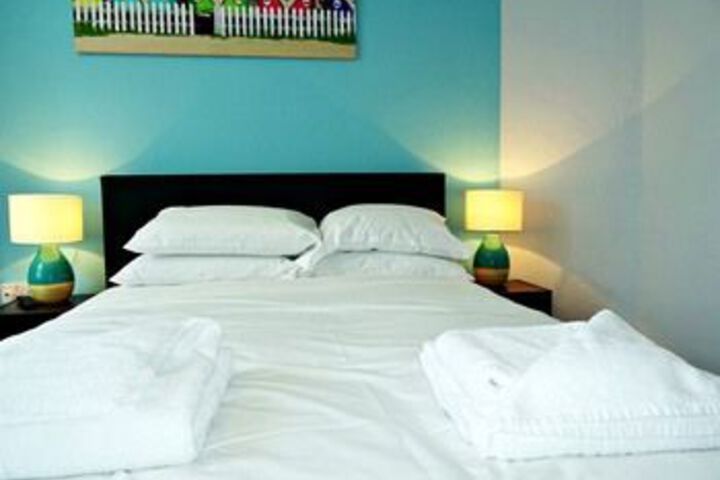 Room 14 of 28