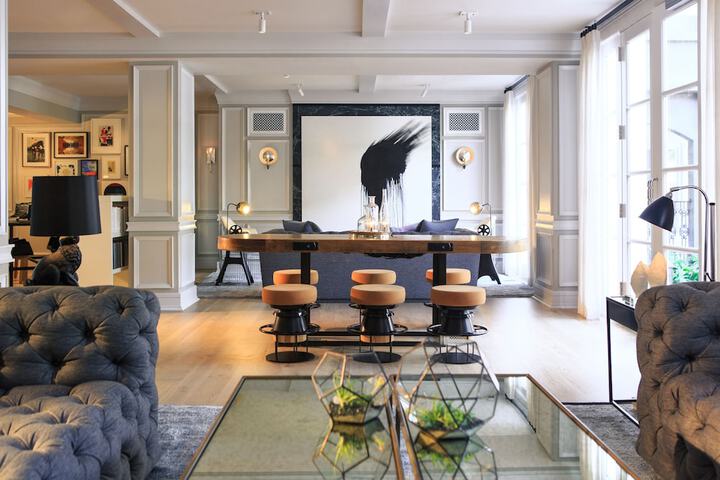 Lobby sitting area