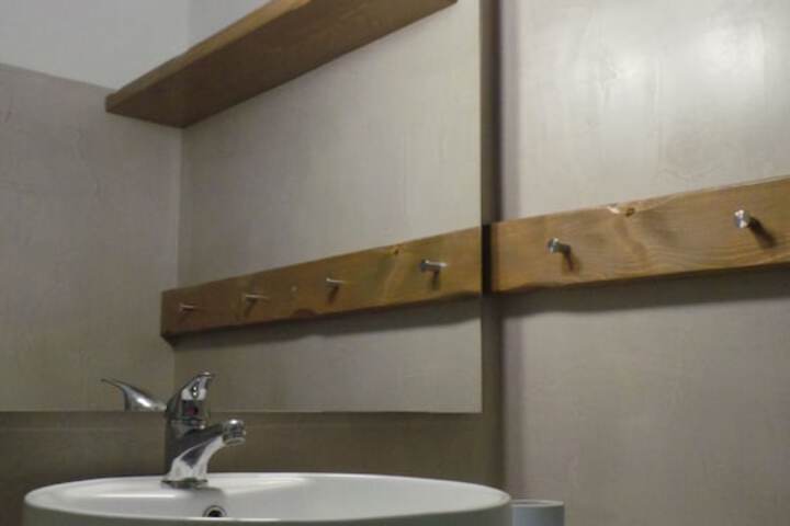 Room 19 of 79