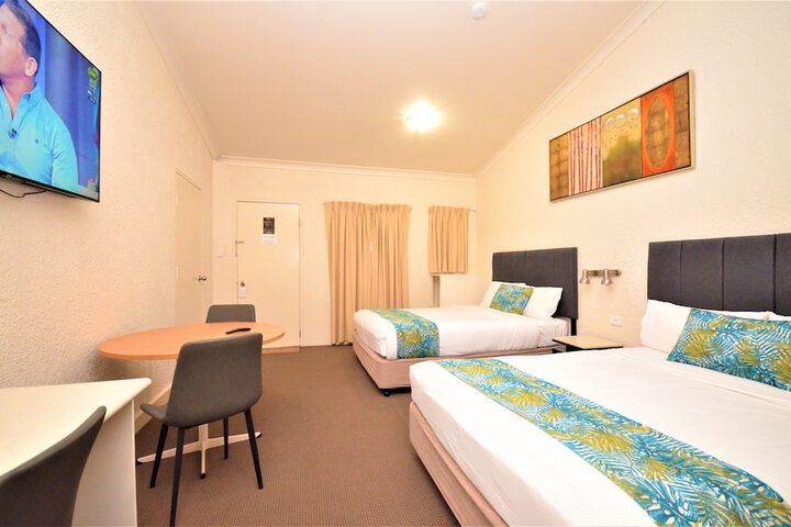 Room 11 of 21