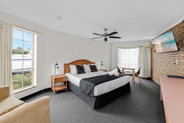 Room 27 of 70