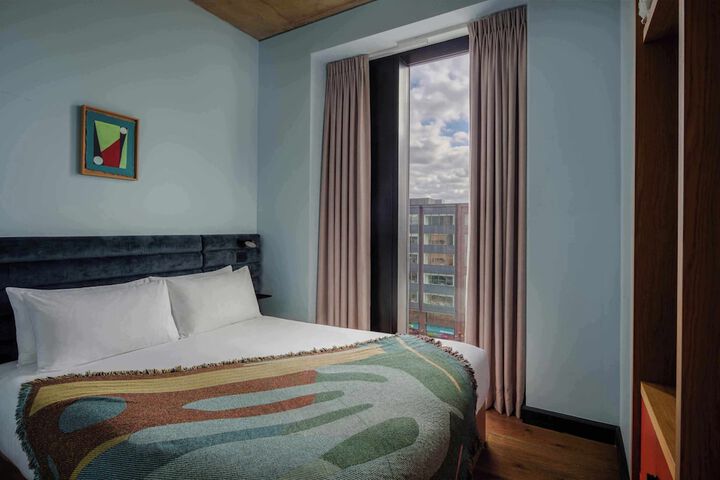 Room 8 of 71